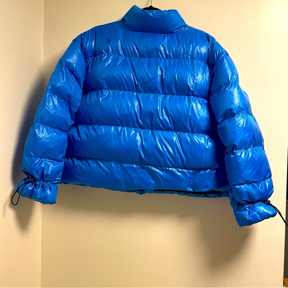 Future Collective Kahlana Barfield  Glossy Puffer Crop Jacket Blue  Size L - Picture 2 of 12